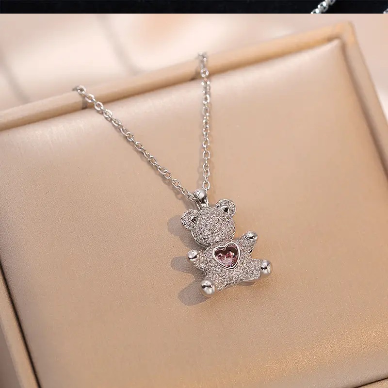 Bear Heart Clavicle necklace