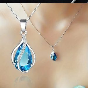 Teardrop Shaped Blue Faux Sapphire Zircon Pendant Necklace