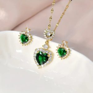 Romantic Heart Shaped Pendant Necklace & Earring Set Emerald Green