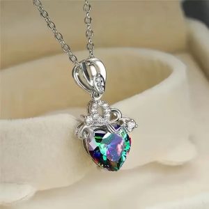 elegant heart shaped artificial crystal pendant