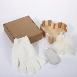 small heart shaped spa gift set