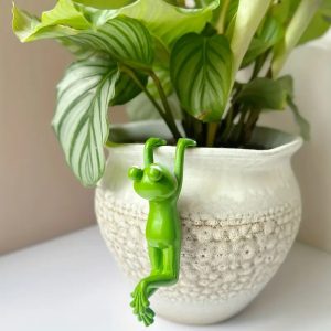Charming Hanging Frog Statue