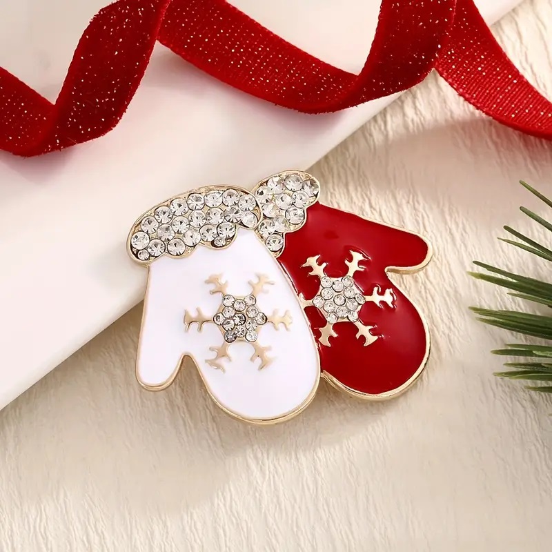 Christmas Broach