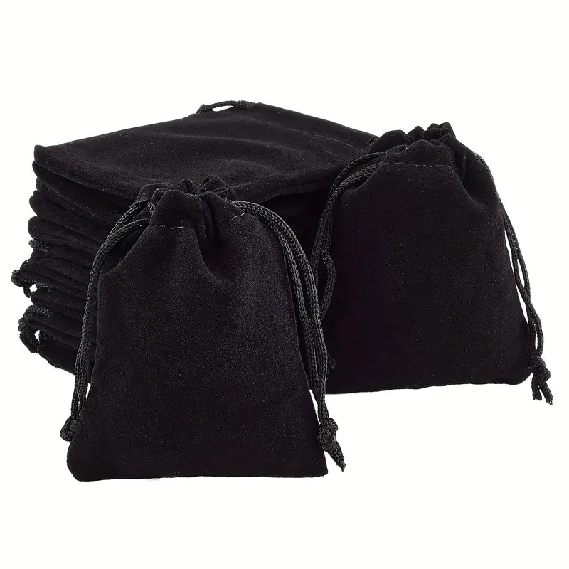 black jewelery pouches