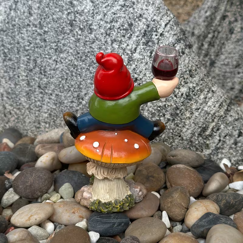 gnome on mushroom satue
