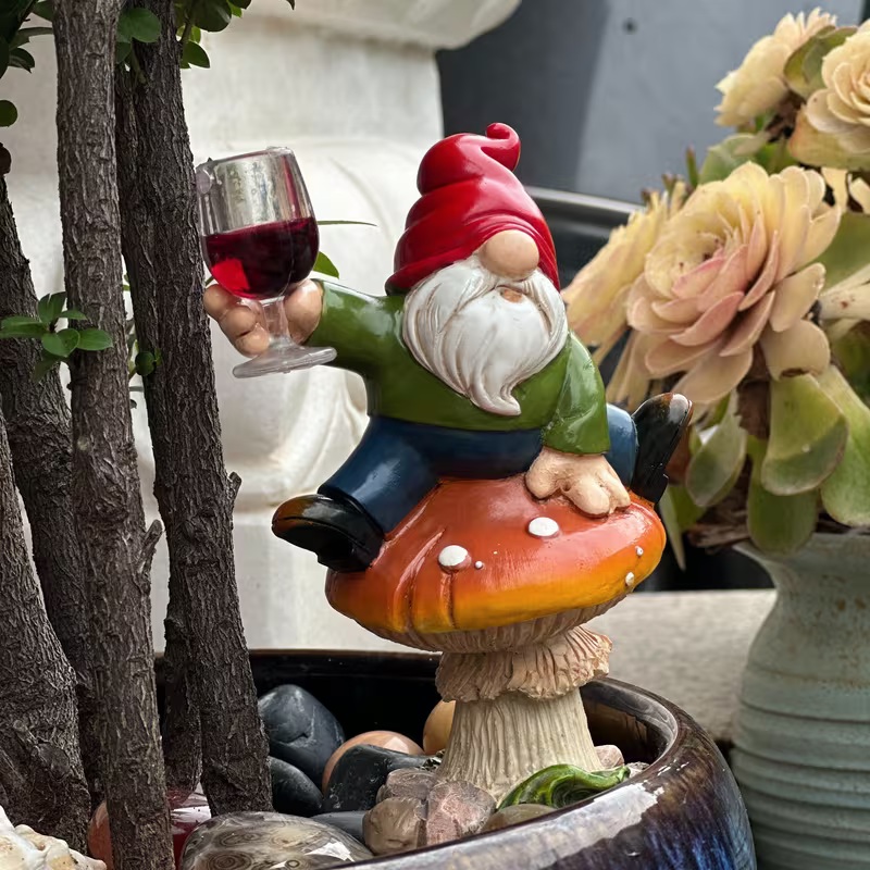 gnome on mushroom satue